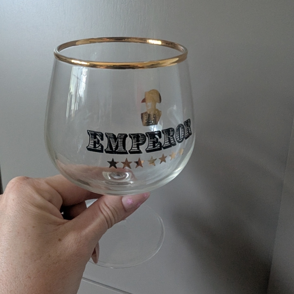 Emperor Glass with Gold Rim - Picture 2 of 7